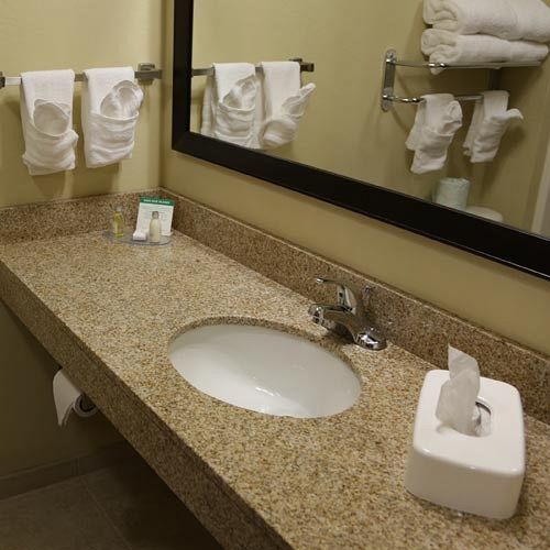 Cobblestone Hotel - Wayne Ngoại thất bức ảnh