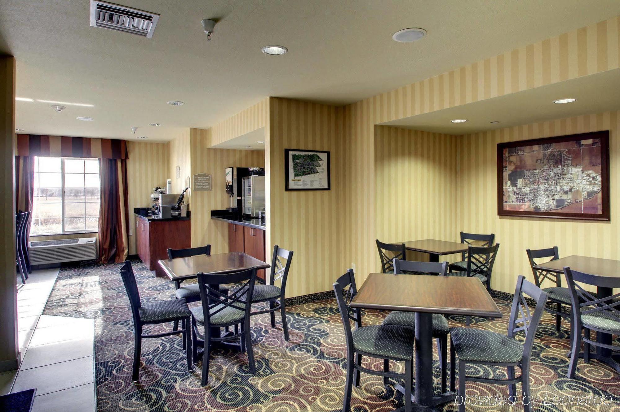 Cobblestone Hotel - Wayne Ngoại thất bức ảnh